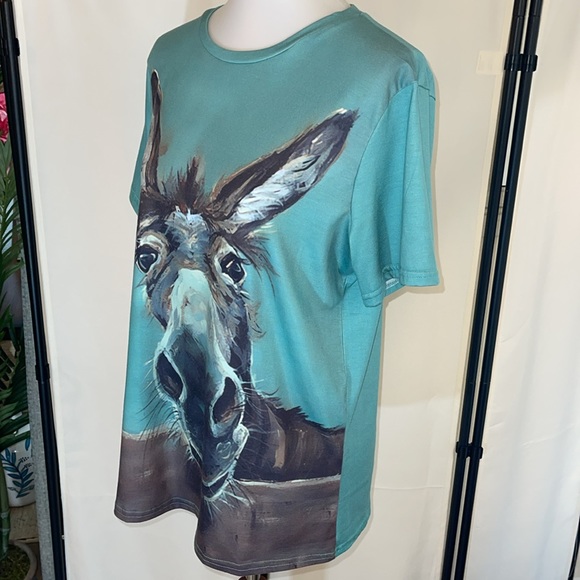 Women’s Donkey Pattern Short Sleeve Tee Size Large NWOT - Picture 4 of 14